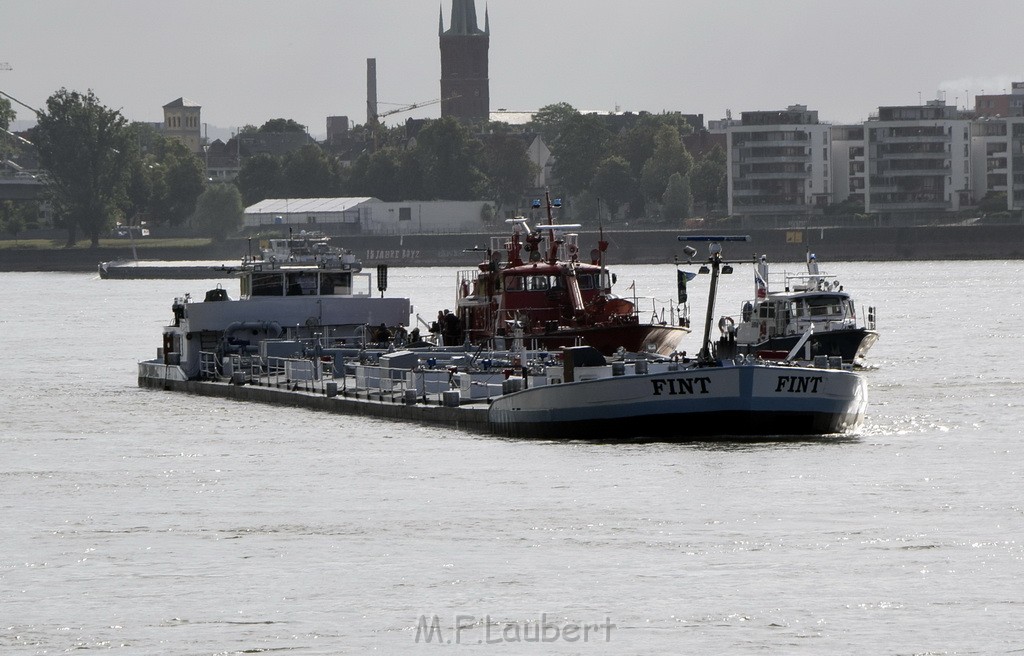 Schiff 1 Koeln in Hoehe der Koelner Zoobruecke P102.JPG - Miklos Laubert